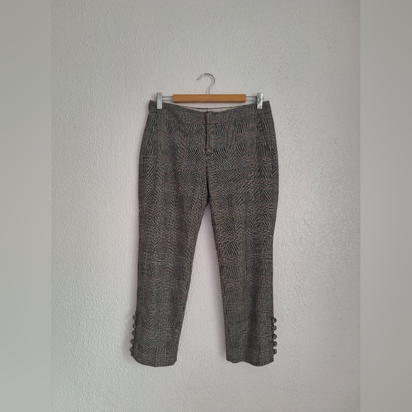 BANANA REPUBLIC  Black and White Patterned Capris - Picture 1 of 11